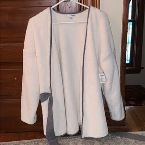 NWT Fuzzy robe